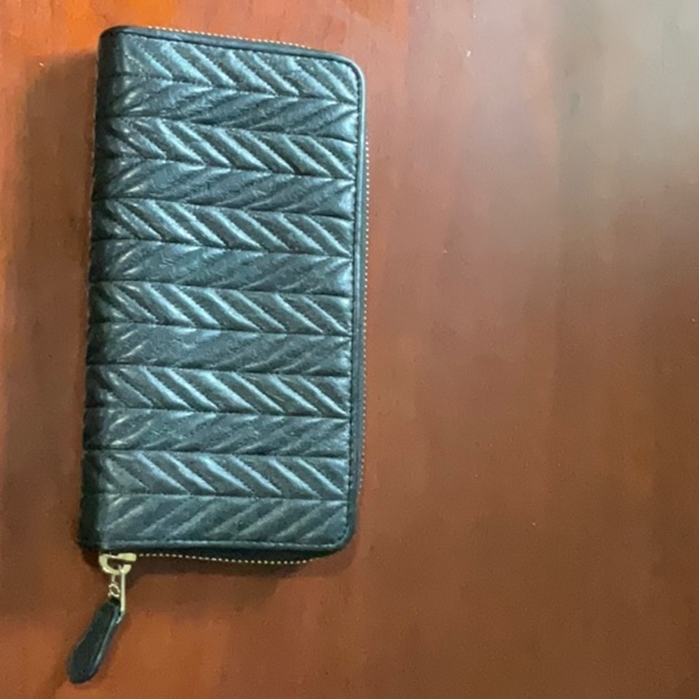 Coach Wallet - Picture 2 of 6